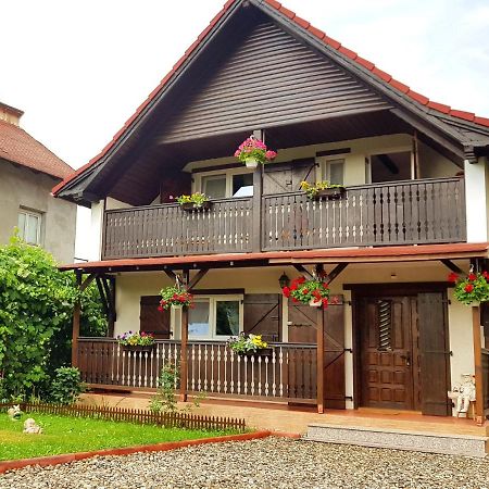 Hotel Casa Ursului Bujoreni Esterno foto