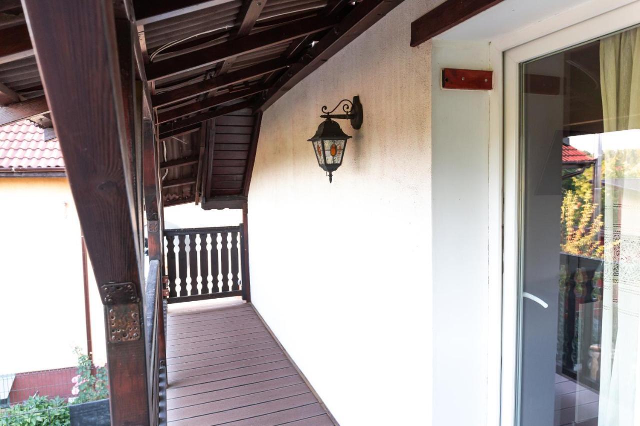 Hotel Casa Ursului Bujoreni Esterno foto